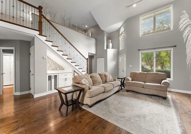 Photo 3 of Townhouse for sale at 1738 Wedgewood Ct, Schererville, IN 46375 | MLS# 844249 | Listing updated on 2026-10-06