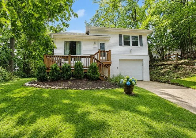 Photo 3 of Single family home for sale at 2007 Claremont Dr, Long Beach, IN 46360 | MLS# 844101 | Listing updated on 2026-09-15