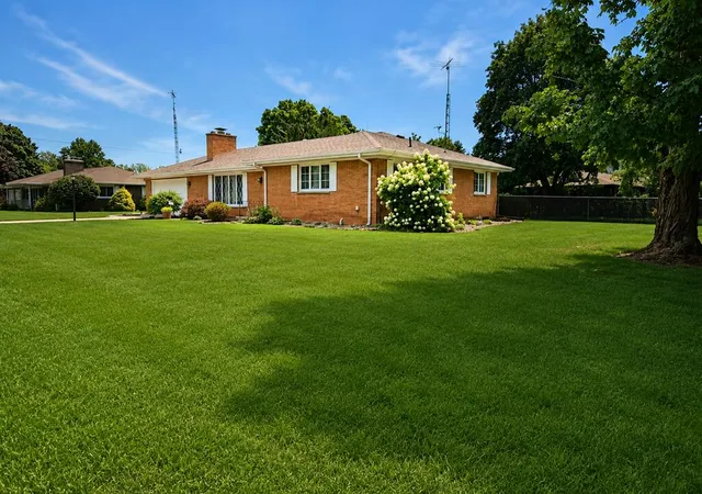 Photo 4 of Single family home for sale at 1004 W 18Th St, La Porte, IN 46350 | MLS# 844257 | Listing updated on 2026-10-07