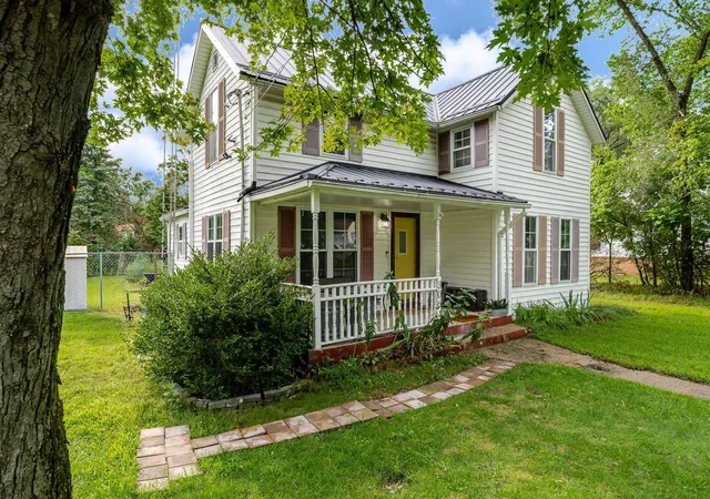 Photo 2 of Single family home for sale at 306 N High St, North Judson, IN 46366 | MLS# 844228 | Listing updated on 2026-09-12