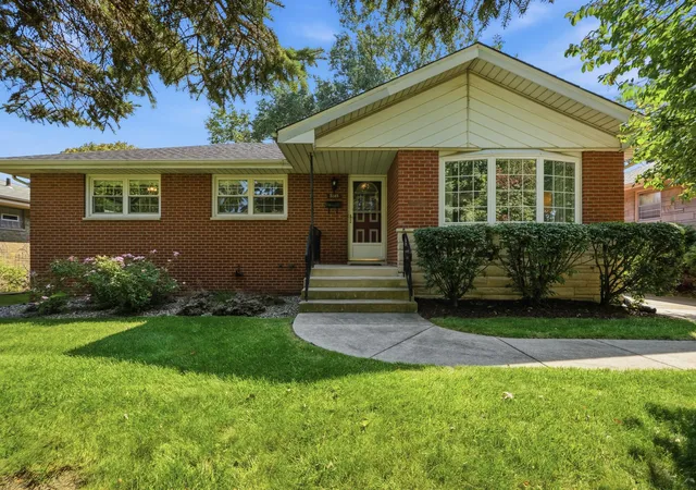 Photo 1 of Sale Pending at 8149 Euclid Ave, Munster, IN 46321 | MLS# 844834 | Listing updated on 2026-09-12