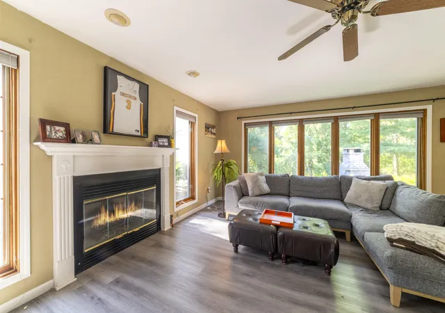 Photo 4 of Single family home for sale at 131 Beverly Dr, Chesterton, IN 46304 | MLS# 844236 | Listing updated on 2026-09-22