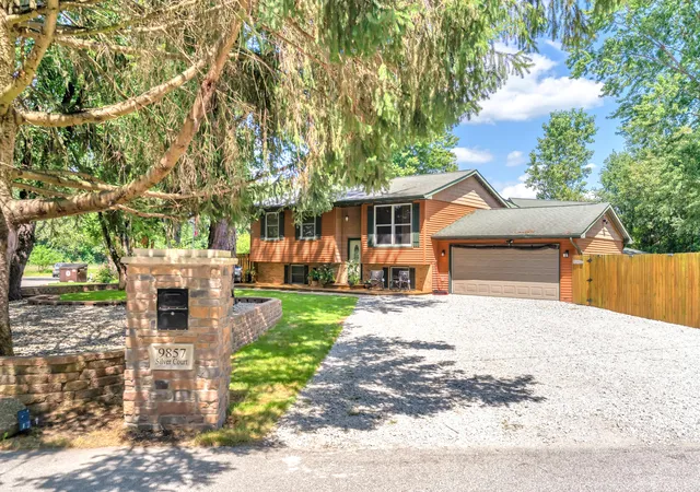 Photo 1 of Sale Pending at 9857 Silver Ct, De Motte, IN 46310 | MLS# 844318 | Listing updated on 2026-09-14