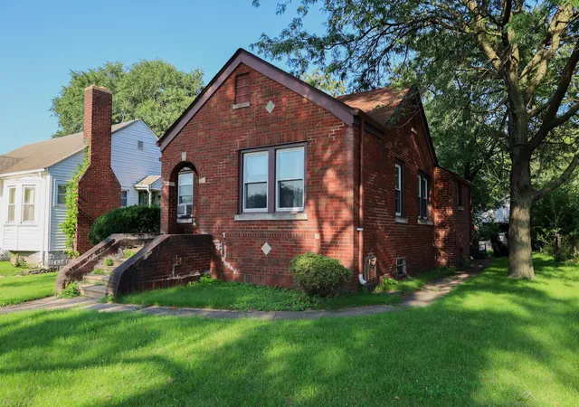 Single family home for sale at 355 Lincoln St, Gary, IN 46402 | MLS# 844252