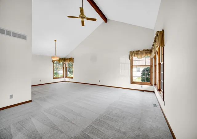 Photo 4 of Single family home for sale at 6712 Vienna Ave, Portage, IN 46368 | MLS# 844832 | Listing updated on 2026-09-14