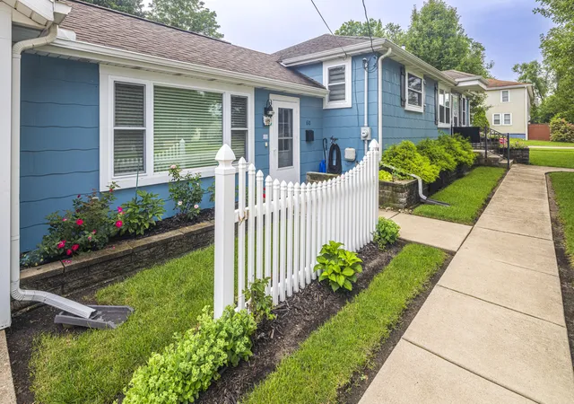 Photo 2 of Sale Pending at 610 Poplar St, Michigan City, IN 46360 | MLS# 844536 | Listing updated on 2026-09-15
