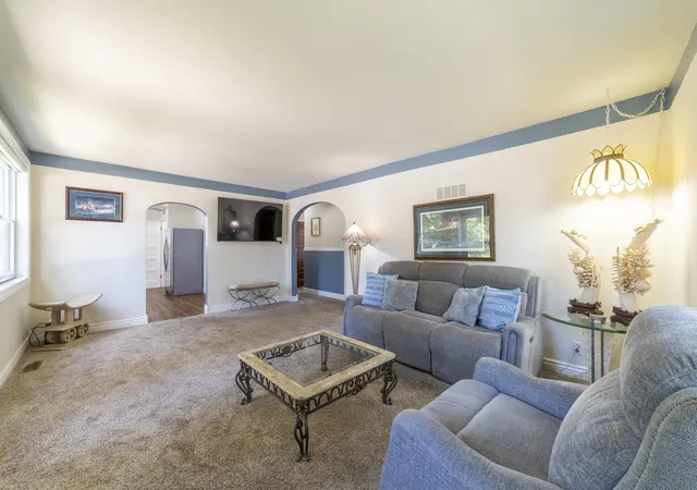 Photo 3 of Sale Pending at 610 Poplar St, Michigan City, IN 46360 | MLS# 844536 | Listing updated on 2026-09-15