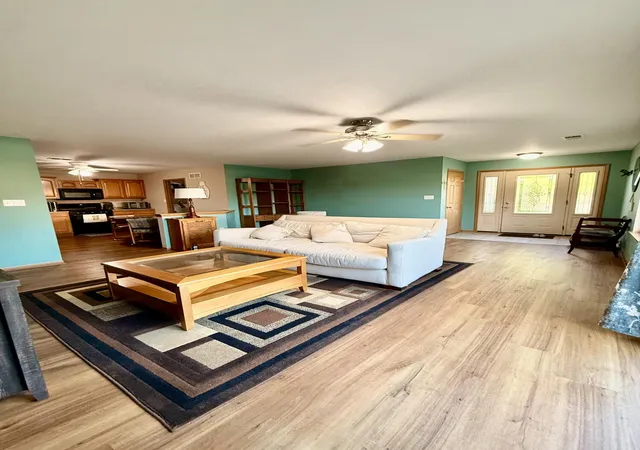Photo 2 of Townhouse for sale at 1165 W 86th Pl, Merrillville, IN 46410 | MLS# 844442 | Listing updated on 2026-09-14