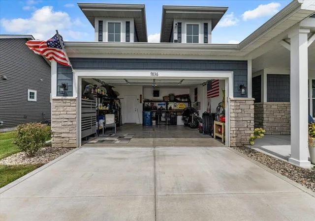 Photo 3 of Single family home for sale at 7836 E 118th Avenue, Crown Point, IN 46307 | MLS# 844628 | Listing updated on 2026-09-10