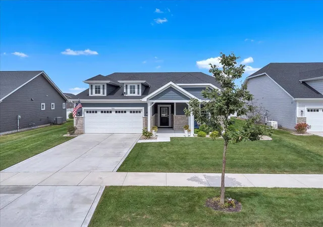 Photo 4 of Single family home for sale at 7836 E 118th Avenue, Crown Point, IN 46307 | MLS# 844628 | Listing updated on 2026-09-10