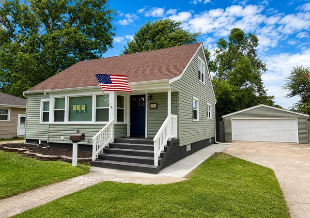 Photo 1 of Single family home for sale at 3931 Clough Ave, Highland, IN 46322 | MLS# 844545 | Listing updated on 2026-09-10