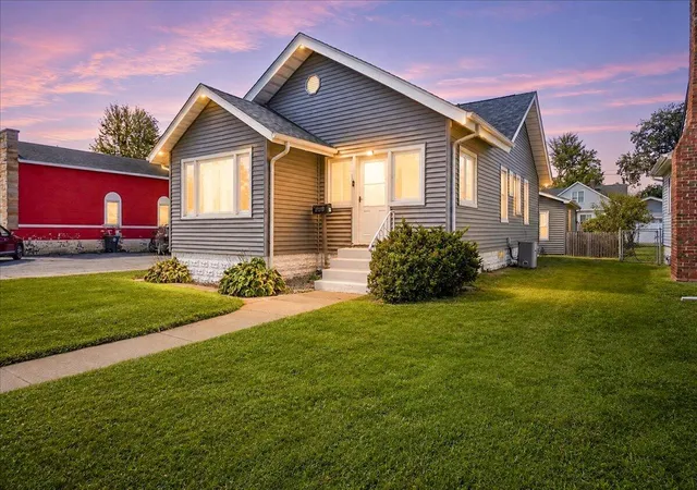 Photo 1 of Sale Pending at 946 State St, Hobart, IN 46342 | MLS# 844445 | Listing updated on 2026-10-06