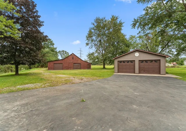 Photo 2 of Single family home for sale at 1700 W 10th Street, Hobart, IN 46342 | MLS# 844603 | Listing updated on 2026-09-15