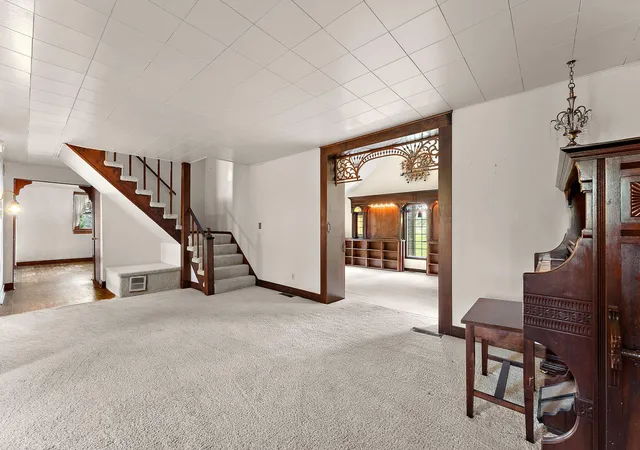 Photo 4 of Single family home for sale at 1700 W 10th Street, Hobart, IN 46342 | MLS# 844603 | Listing updated on 2026-09-15