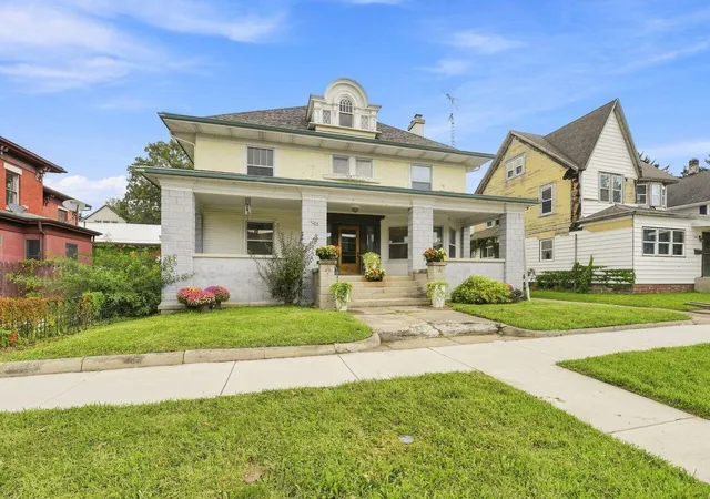 Photo 1 of Single family home for sale at 1005 Madison St, La Porte, IN 46350 | MLS# 844905 | Listing updated on 2026-09-21