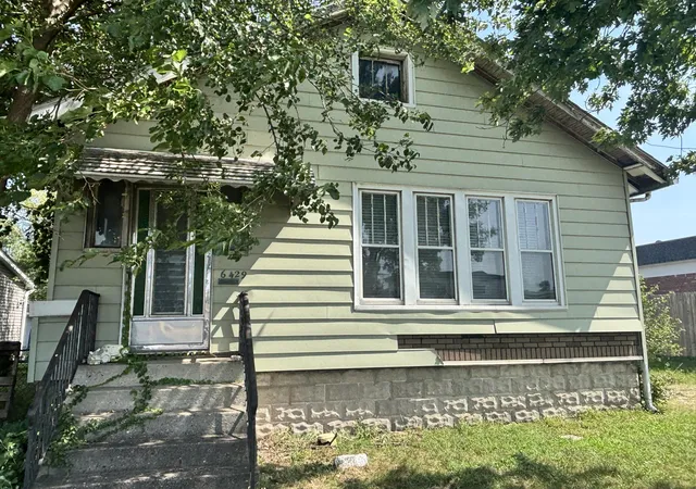 Photo 1 of Single family home for sale at 6429 Calumet Ave, Hammond, IN 46324 | MLS# 844687 | Listing updated on 2026-09-15