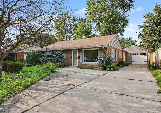 Photo 1 of Sale Pending at 838 George St, Valparaiso, IN 46385 | MLS# 844696 | Listing updated on 2026-09-08