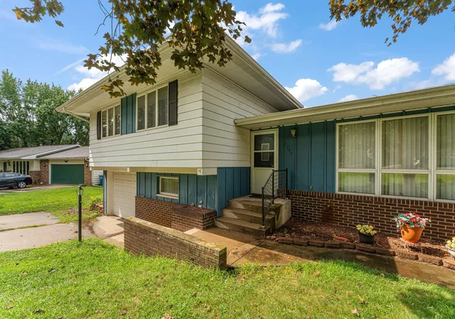 Photo 2 of Single family home for sale at 4344 N Lee Len Trl, La Porte, IN 46350 | MLS# 844912 | Listing updated on 2026-09-14