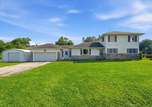 Photo 1 of Single family home for sale at 2101 Coolwood Dr, Valparaiso, IN 46385 | MLS# 844750 | Listing updated on 2026-09-14