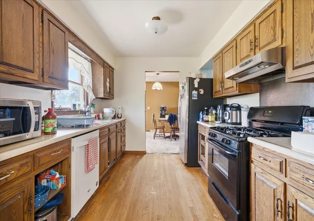 Photo 4 of Single family home for sale at 2101 Coolwood Dr, Valparaiso, IN 46385 | MLS# 844750 | Listing updated on 2026-09-14