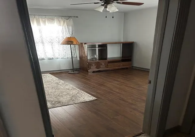 Photo 4 of Single family home for sale at 2932 Gibson Pl, Hammond, IN 46323 | MLS# 845109 | Listing updated on 2026-09-14