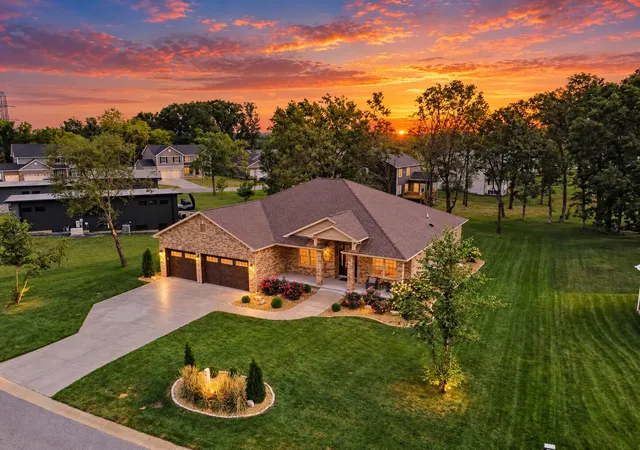 Photo 1 of Single family home for sale at 45 Mattico Ln, Crown Point, IN 46307 | MLS# 844842 | Listing updated on 2026-09-11