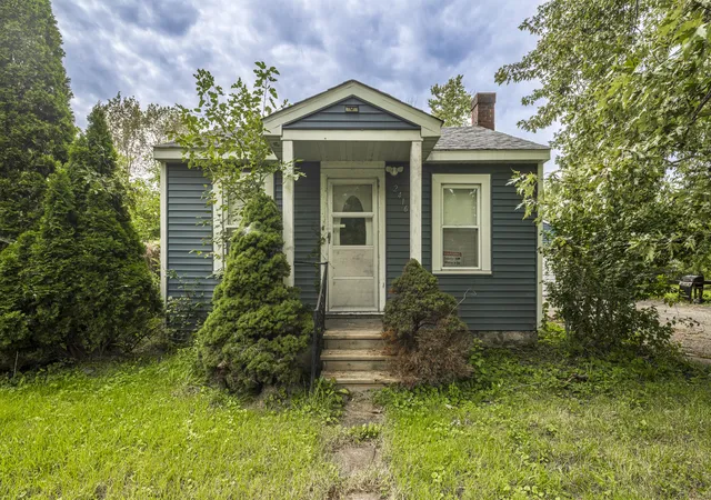 Photo 1 of Single family home for sale at 2416 Cass St, Lake Station, IN 46405 | MLS# 845374 | Listing updated on 2026-09-15