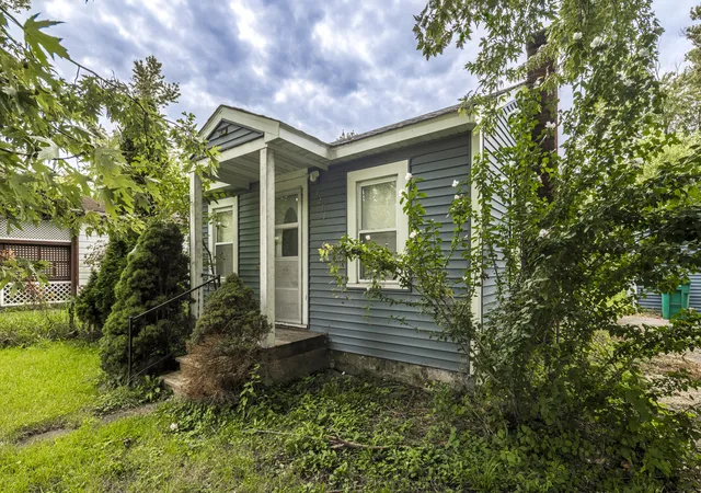 Photo 2 of Single family home for sale at 2416 Cass St, Lake Station, IN 46405 | MLS# 845374 | Listing updated on 2026-09-15