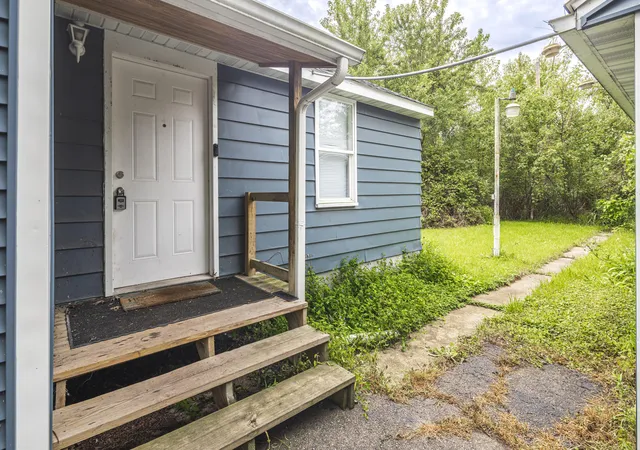 Photo 4 of Single family home for sale at 2416 Cass St, Lake Station, IN 46405 | MLS# 845374 | Listing updated on 2026-09-15