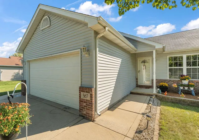 Photo 2 of Single family home for sale at 567 Chicory Ln, Valparaiso, IN 46385 | MLS# 844847 | Listing updated on 2026-09-11