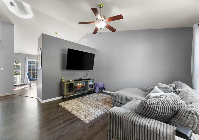 Photo 3 of Single family home for sale at 567 Chicory Ln, Valparaiso, IN 46385 | MLS# 844847 | Listing updated on 2026-09-11