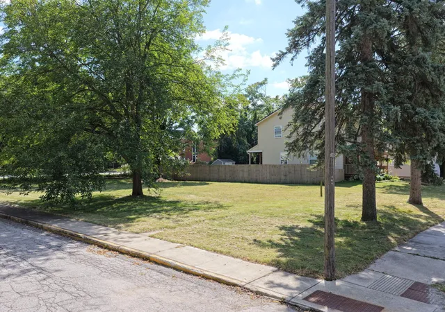 Photo 4 of Land for sale at 551 Locust St, Valparaiso, IN 46383 | MLS# 845058 | Listing updated on 2026-09-10