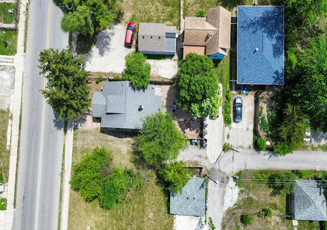 Photo 3 of Single family home for sale at 711 E Barker Ave, Michigan City, IN 46360 | MLS# 844999 | Listing updated on 2026-09-11