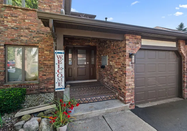 Photo 1 of Condo for sale at 5015 Spinnaker Ln #C, Crown Point, IN 46307 | MLS# 845071 | Listing updated on 2026-09-10