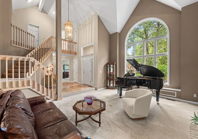 Photo 4 of Single family home for sale at 4610 Thornbury Dr W, Valparaiso, IN 46383 | MLS# 845196 | Listing updated on 2026-09-22