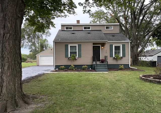 Photo 1 of Single family home for sale at 7712 Marshall St, Merrillville, IN 46410 | MLS# 845103 | Listing updated on 2026-09-26