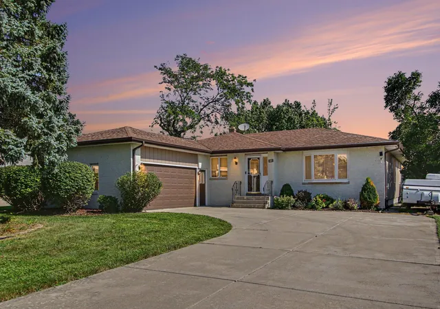 Photo 2 of Single family home for sale at 125 Mulberry Ln, Schererville, IN 46375 | MLS# 844971 | Listing updated on 2026-09-16