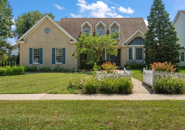 Photo 1 of Single family home for sale at 1624 Timberwood Ln, Munster, IN 46321 | MLS# 844969 | Listing updated on 2026-09-14