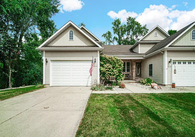 Photo 1 of Single family home for sale at 3014 Blue Grouse St, Valparaiso, IN 46383 | MLS# 845364 | Listing updated on 2026-09-18
