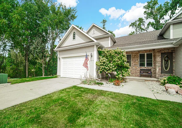 Photo 3 of Single family home for sale at 3014 Blue Grouse St, Valparaiso, IN 46383 | MLS# 845364 | Listing updated on 2026-09-18