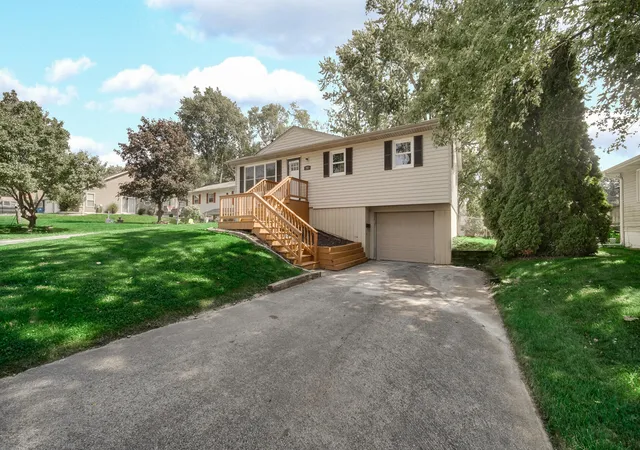 Photo 2 of Single family home for sale at 250 Prairie St, Lowell, IN 46356 | MLS# 844976 | Listing updated on 2026-09-15