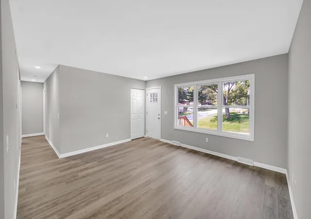 Photo 3 of Single family home for sale at 250 Prairie St, Lowell, IN 46356 | MLS# 844976 | Listing updated on 2026-09-15