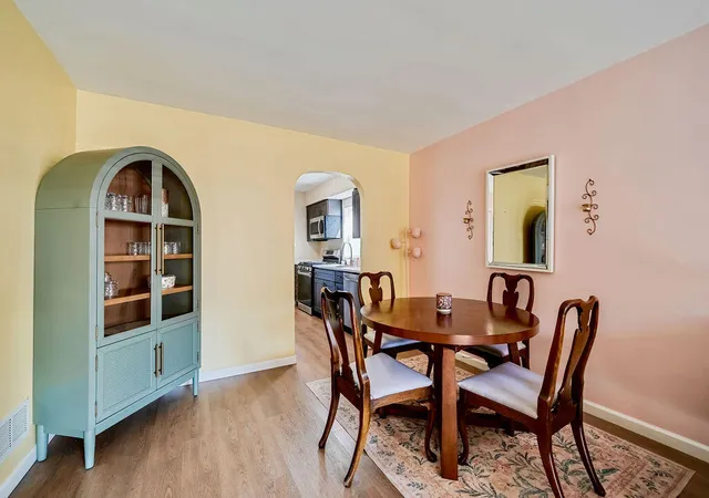 Photo 4 of Sale Pending at 6121 Marshall Ave, Hammond, IN 46323 | MLS# 844986 | Listing updated on 2026-09-11