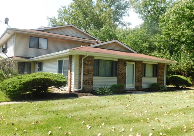 Photo 1 of Sale Pending at 6859 Fillmore Dr, Merrillville, IN 46410 | MLS# 844987 | Listing updated on 2026-09-12