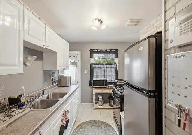 Photo 4 of Single family home for sale at 7325 Taney Pl, Merrillville, IN 46410 | MLS# 845037 | Listing updated on 2026-09-12