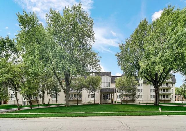 Photo 2 of Condo for sale at 8750 Harrison Ave #110, Munster, IN 46321 | MLS# 845092 | Listing updated on 2026-09-10