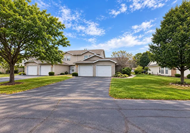 Condo for sale at 1972 Laura Ln, Chesterton, IN 46304 | MLS# 845039