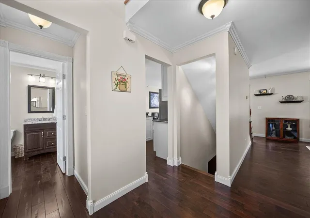 Photo 4 of Single family home for sale at 13 Edinburgh Ct, Valparaiso, IN 46385 | MLS# 845070 | Listing updated on 2026-09-10