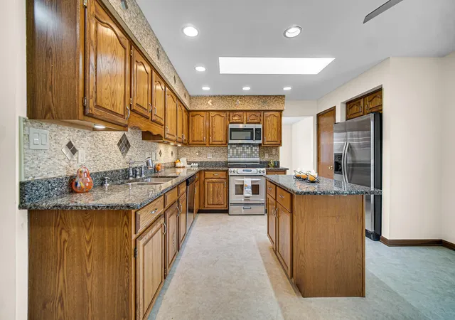 Photo 3 of Single family home for sale at 5314 Quail Ct, Schererville, IN 46375 | MLS# 845054 | Listing updated on 2026-10-02
