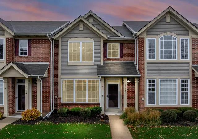 Photo 3 of Townhouse for sale at 11742 Broadway, Crown Point, IN 46307 | MLS# 845053 | Listing updated on 2026-09-11